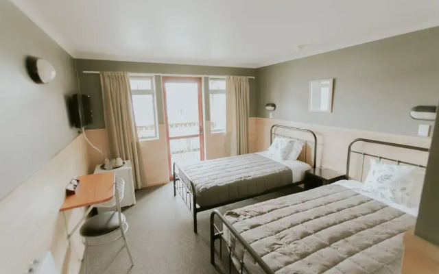 Waitomo Village Chalets Home of Kiwipaka