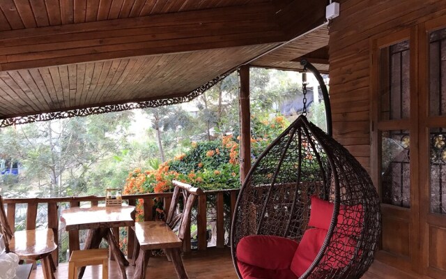 Bann Mai Sai Mhog Khao Kho