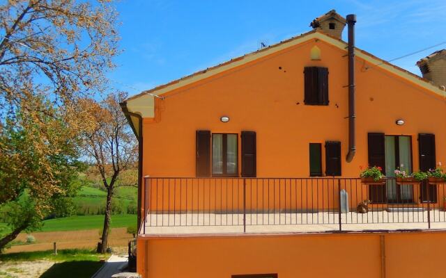 Villa With 6 Bedrooms in Mondavio, With Wonderful Mountain View, Priva