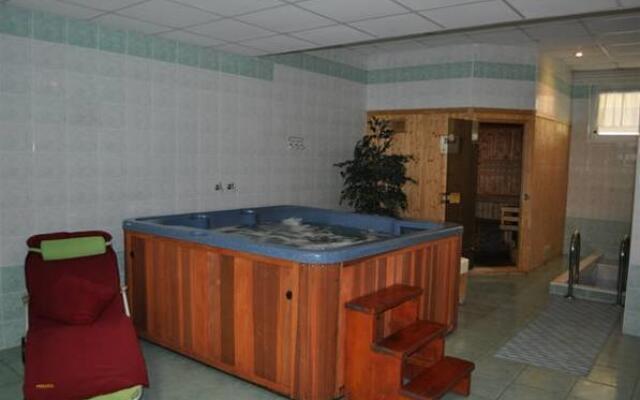Sport Hotel Ostrov