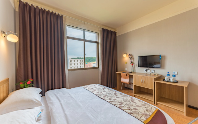 Puhua Hotel