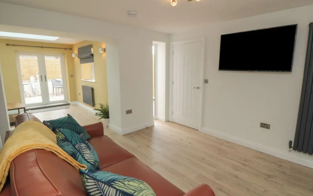 2 Staveley Cottages
