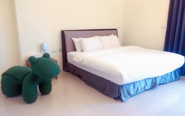 Happy Fat B&B