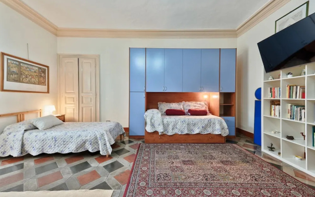 Porta Nuova Roomy Flat