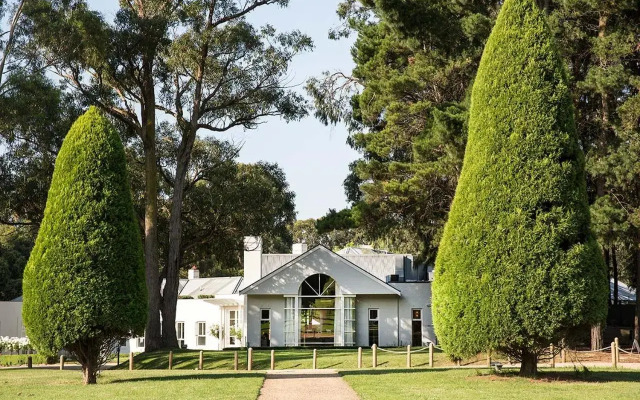 Lancemore Lindenderry Red Hill