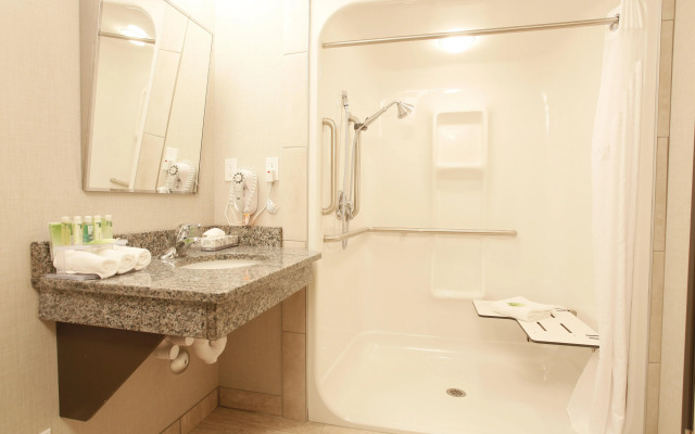 Holiday Inn Express Fort St John by IHG