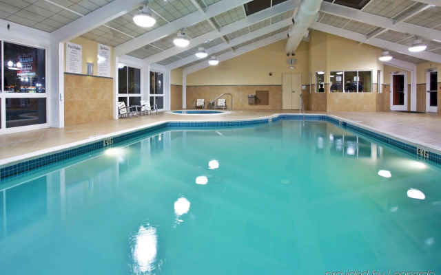 Holiday Inn Gulfport Airport by IHG