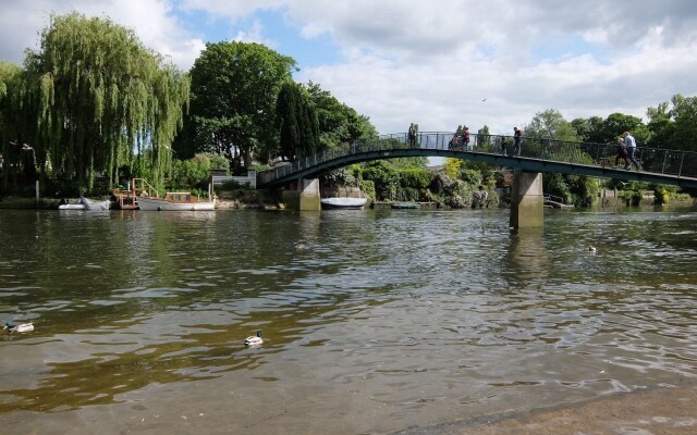 Twickenham Fraser House by Vantage Apartments