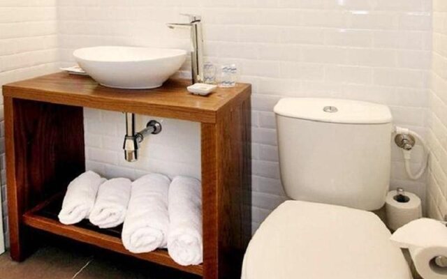 Marine Heights Suites