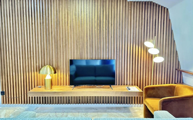 Youropo - Downtown 4A