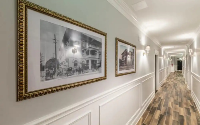 Iconic Rideau 1Bd Unit Balcony Free Parking 1