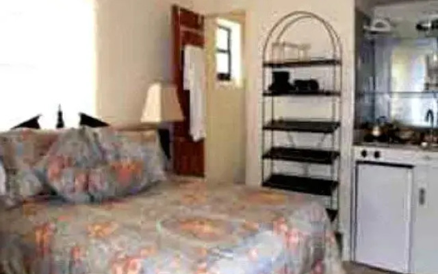 European Guest House - Biscayne