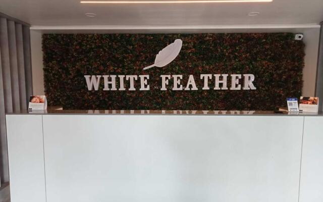 White Feather Resort Kauncha