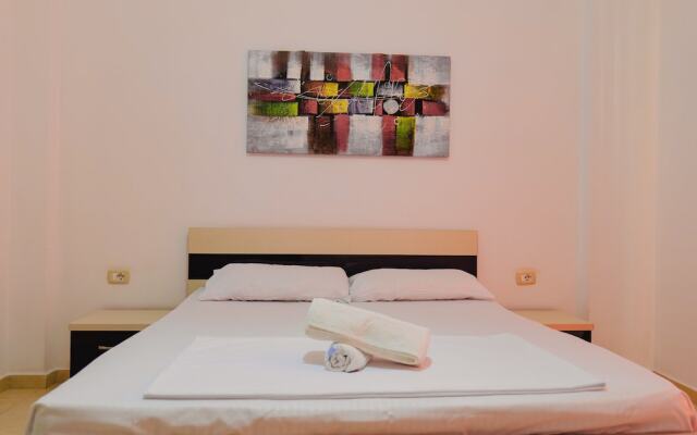Hotel Argjiro