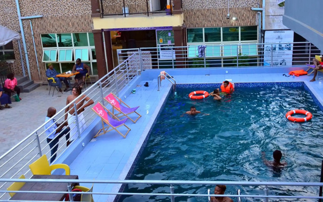 Stunning 3 Bedroom Apartments,Lekki Phase 2 & Hotels in Awoyaya