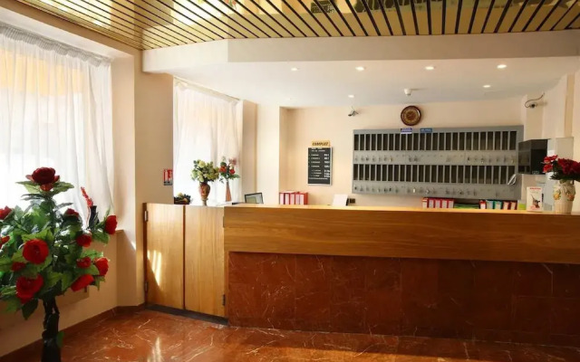 Nouvel Hotel Paris 18