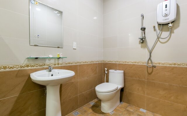 Seven Stars Hotel by OYO Rooms