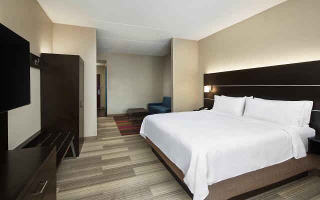 Holiday Inn Express & Suites Seymour by IHG