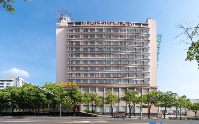 Sunkist International Hotel