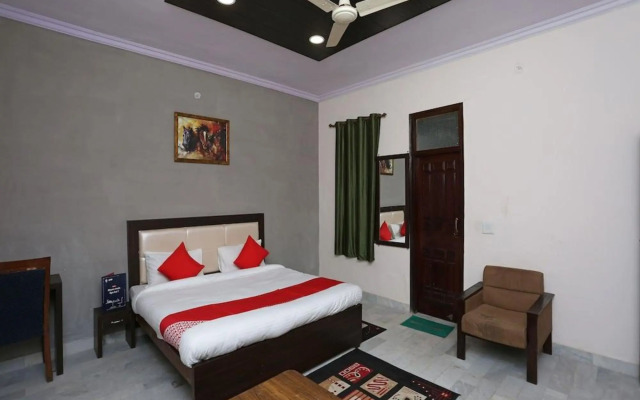 Hotel Maharana Palace