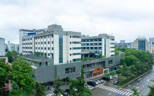 Longchang Jingu Hotel