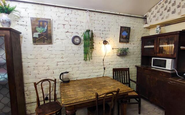 Апартаменты на Театральной площади 16