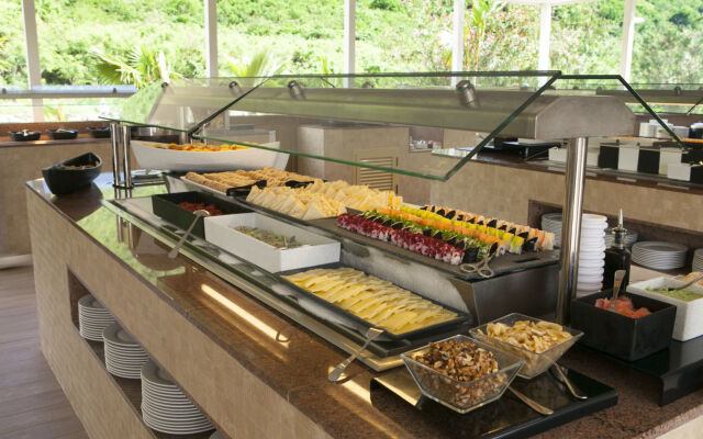 Saint Martin Beach Hotel