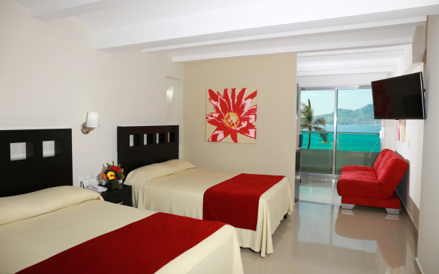 Suites Las Flores Beach Mazatlan