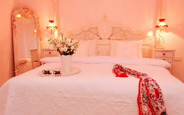 The White Swan Suites Beyoglu