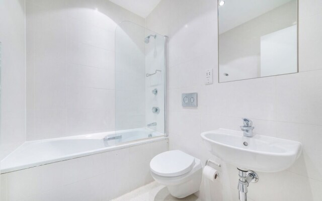 LCS Liverpool Street Apartments