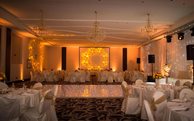 Century Park Hotel