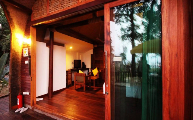 The Cinnamon Art Resort and Spa