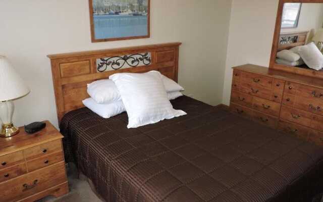 Romer's Westlake Hotel Villas