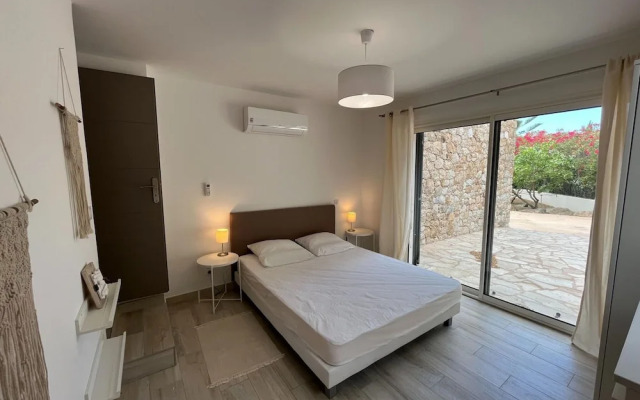Charming Villa in Saint-tropez With Private Pool