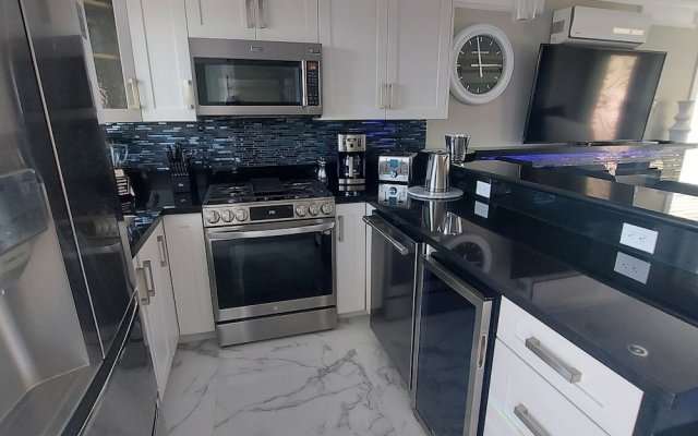 Sunset Mews Luxurious 3 Bed Townhouse