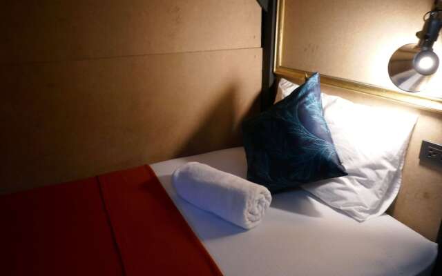 2Street Hostel at Surathani - Adults Only