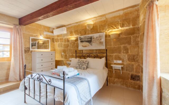 Gozitan Farmhouse With Pool - PP 4