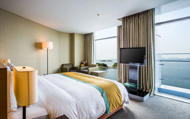 Hidden Bay Hotel