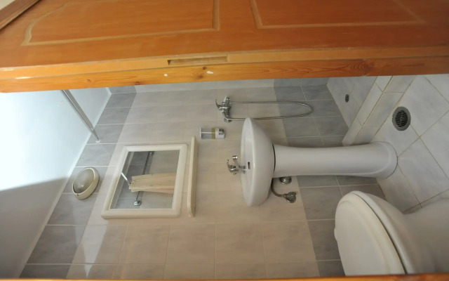 Hera Hotel