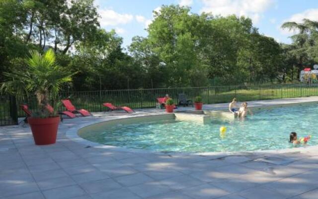 Hotel De Plein Air Le Chanset