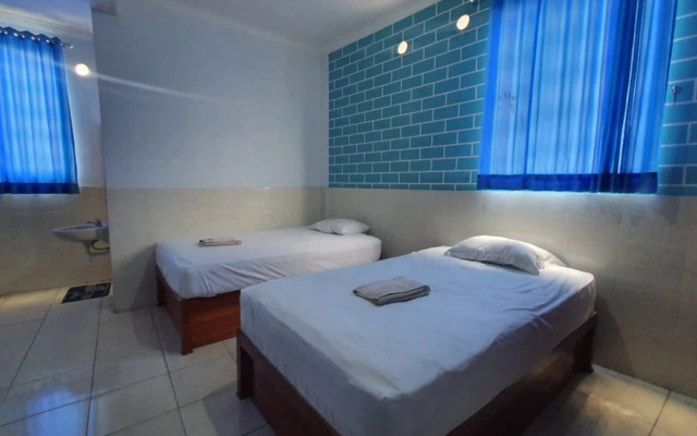 Reddoorz @ Homestay Gayatri