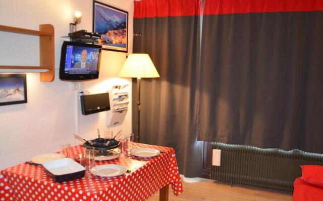 Appartement Les Menuires, 1 pièce, 3 personnes - FR-1-452-281