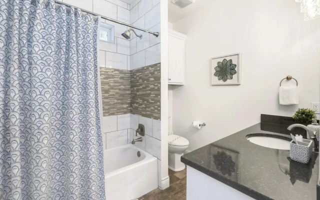 Ocean Views Optional Golf Cart Sleeps 14