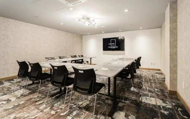 Canvas Moncton, Tapestry Collection by Hilton