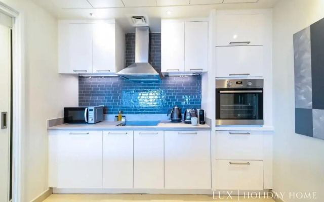 LUX Marina Promenade Penthouse suite