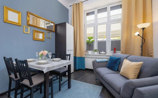 Apartment Near Old Town by Renters