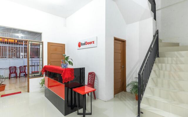RedDoorz @ Jalan Dr Mansyur Medan 2