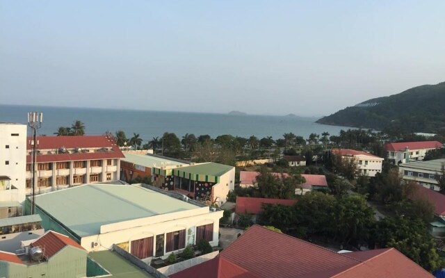 Flora Quy Nhon Hotel