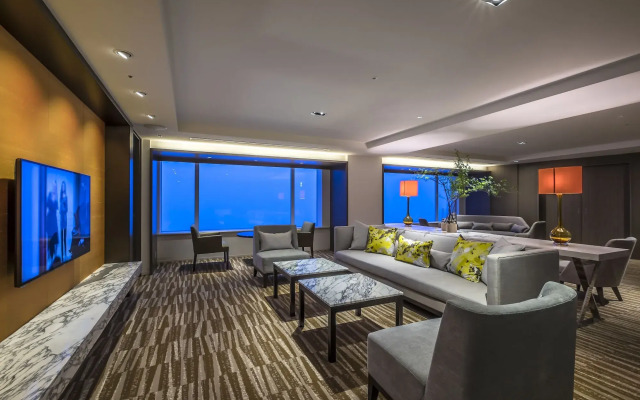 Phoenix Seagaia Ocean Tower