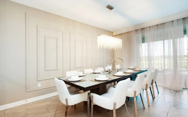9 Bed 5 Ba Villa with Games, Pool & Spa